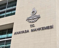 2B, Anayasa Mahkemesi'nde