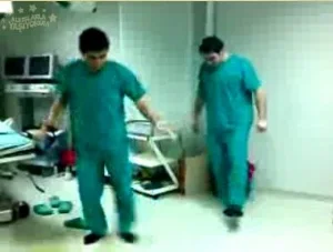 Ameliyathanede kolbastı oyunu sonları oldu