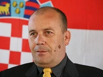 'Ananızı ağlatmaya geliyorum!' dedi, kazandı