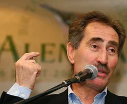 Bakan Günay'dan Saylan'a teşekkür