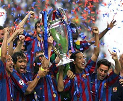 Barcelona, Şampiyonlar Ligi kupasını evine getirdi