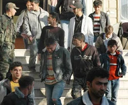 Çanakkale'de 20 mülteci yakalandı