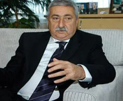 'Evlenmek isteyenlere faizsiz kredi verilsin'