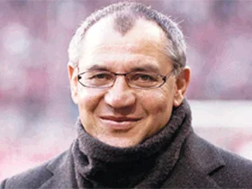 Felix Magath'ın sevincine diyecek yok