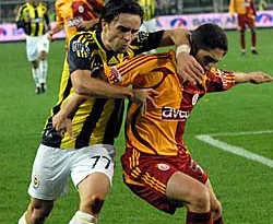 G.Saray-F.Bahçe derbisi UEFA'ya takıldı