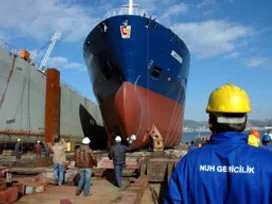 Gelibolu'da 44. gemi deniz indirildi