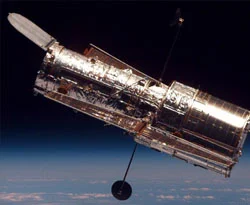Hubble yeniden faaliyete geçti
