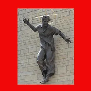 Hz. İsaya kot giydirdiler