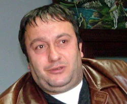 İsmail Türüt'ten tartışılacak şiir