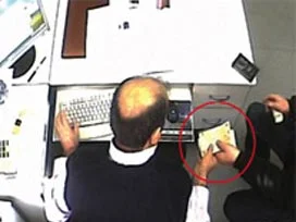 İzmir'de rüşvet operasyonu: 51 gözaltı