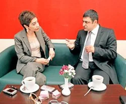Laçiner: ?Paşa?nın etrafında niye çok Rus var?