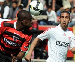 Lidere Gaziantep çelmesi: 2-1