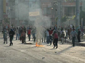 Mersin'de PKK yandaşları yine olay çıkardı