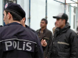 Narkotik polisi adliyeyi bastı