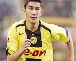 Nuri Şahin'den müthiş frikik golü