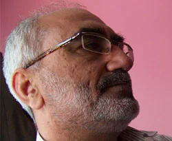 O düşüncenin doruklarında hikmeti arıyor