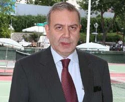 Paksüt istifayı düşünmüyor