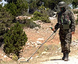 Sınırdaki ilk mayını Mehmetçik temizledi