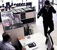 Sünnet arabasıyla kuyumcu soygunu