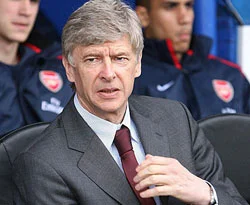 Wenger Madrid'e göz kırpıyor