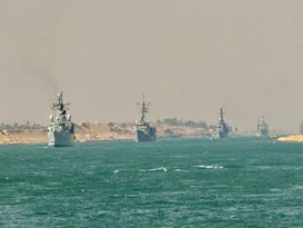 Yunanistan Türk gemilerini taciz etti