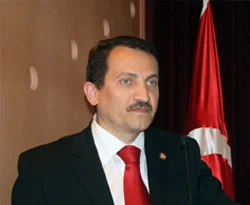 Zahit Akman koltuğu kime bırakacak?