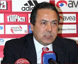 Adnan Sezgin kafaları karıştırdı