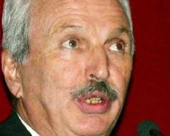 Alemdaroğlu Savunma yapıyor