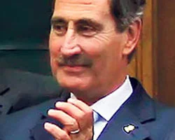 Bakan Günay, su sergisini gezdi