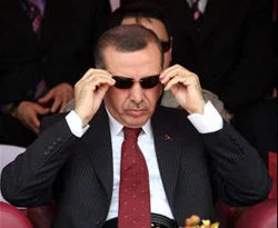 Başbakan yine tazminat kazandı