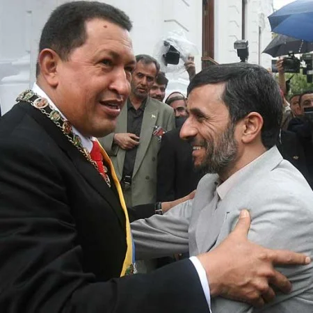 Chavez, Ahmedinecat'ı tebrik etti.