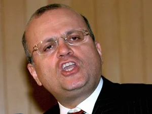 Devletin anteni karanlık ellerde