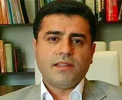 DTP'li Demirtaş'ın duruşması ertelendi