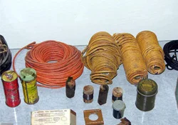 Evde 500 gram patlayıcı bulundu
