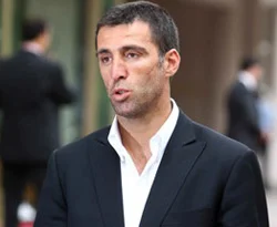Galatasaray, Hakan Şükür'ün peşine düştü