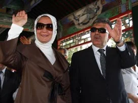 Gül'den Uygur Türklerine vefa!