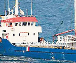 Güney Çin Denizi'nde kovalamaca