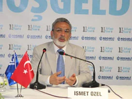 İsmet Özel 'casus' çıktı