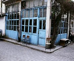 Kahvede uyuşturucu semineri