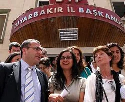 Kürtçe açılımı cezaevine uğramadı