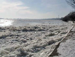 Macaristan'da Tuna Nehri taştı