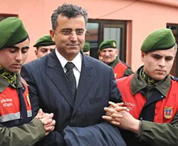Polisten sonra MİT'i suçladı