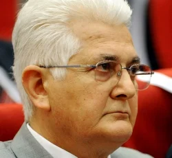 SHP'nin yeni Genel Başkanı: Hüseyin Ergün