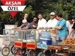 Simitçi, çicekçi polisler iş başında
