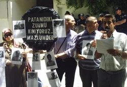 Tayland Büyükelçiliği'ne MAZLUMDER'den siyah çelenk