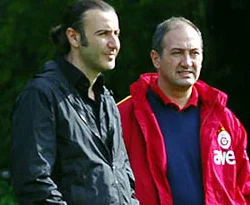 Üstünel'den transfer açıklaması
