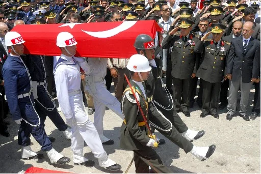 Afganistan'da şehit olan askerlerimizin naaşları geldi