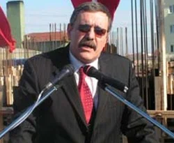 Ak Parti'li milletvekilin 2 oğlu bıçaklandı