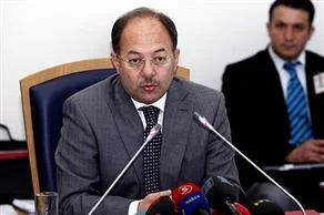 Akdağ hemşirelere destek verdi