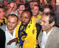 Ankaragücü'nün Vassell transferi alay konusu oldu